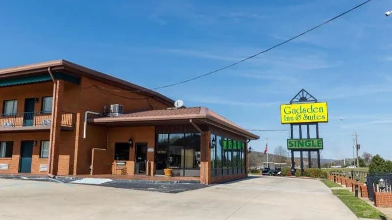 Gadsden Inn & Suites hotel photo 5