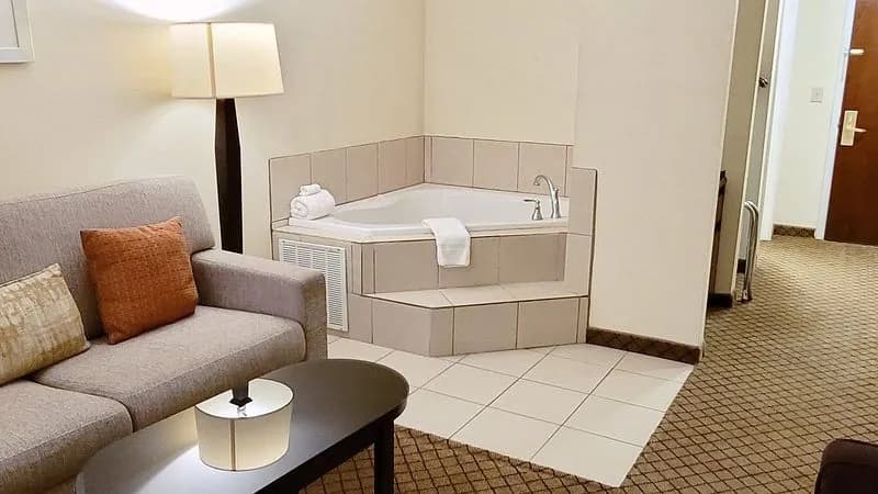 Home Inn & Suites Montgomery hotel photo 2