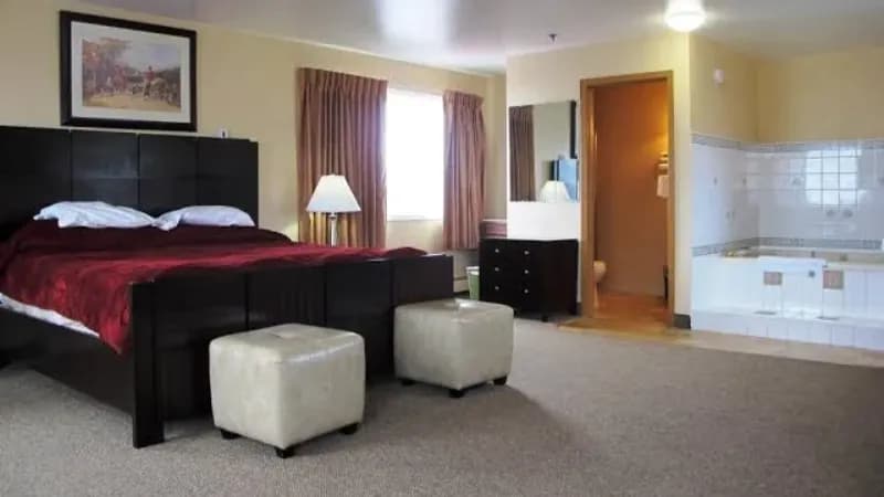Merrill Field Inn Jacuzzi room