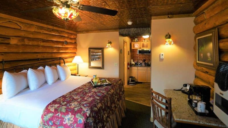 Pike’s Waterfront Lodge hotel photo 2