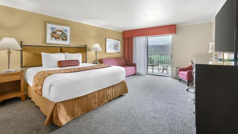 Best Western Plus Arroyo Roble Hotel & Creekside Villas hotel photo 2