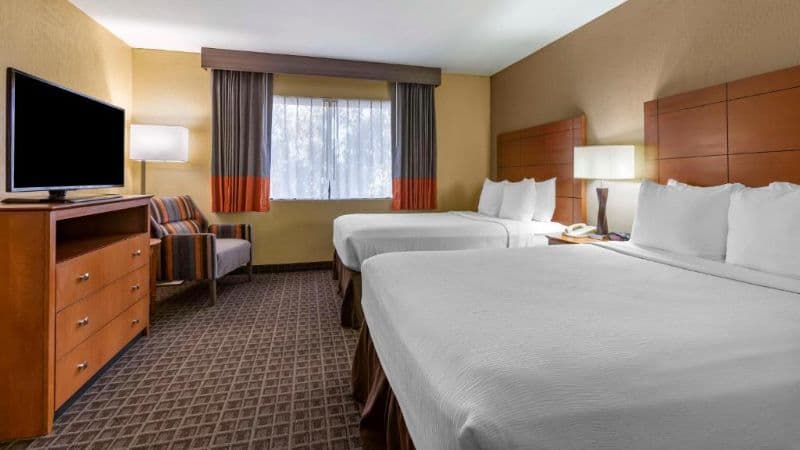 Best Western Plus Scottsdale Thunderbird Suites hotel photo 2