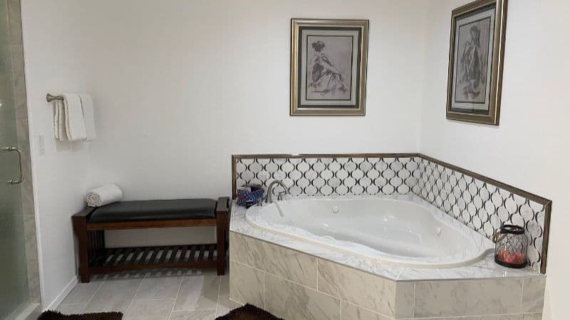Dream Manor Inn