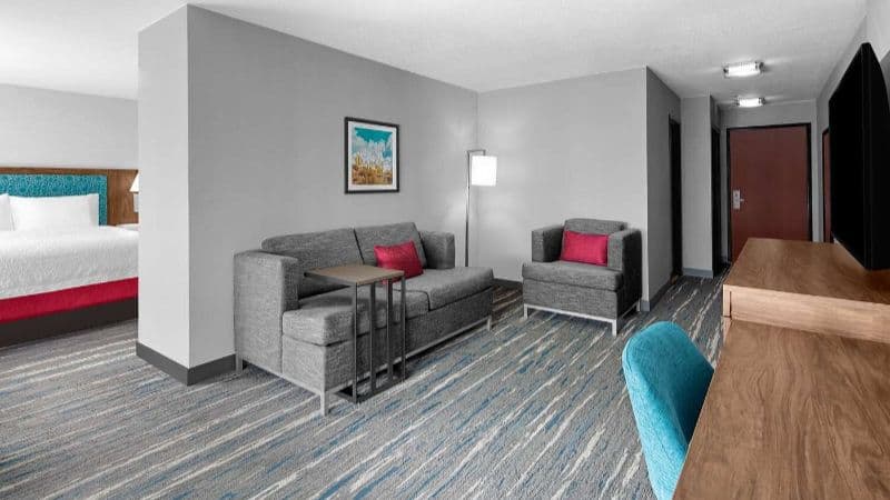Hampton Inn Phoenix-Biltmore hotel photo 2