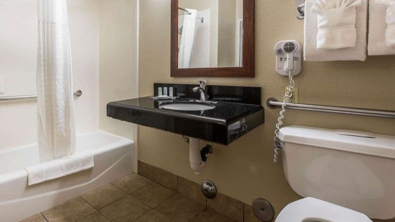 Comfort Suites Bakersfield hotel photo 3