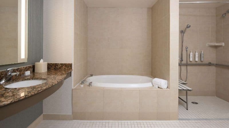 Hilton Garden Inn Fontana hotel photo 2