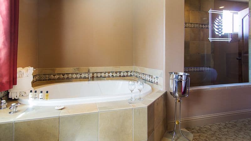 Secrets Inn hotel photo 3