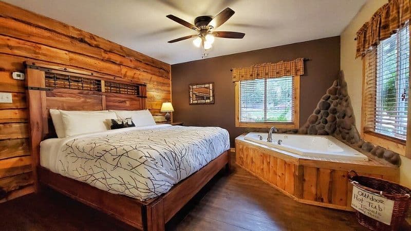 Inn on Fall River hotel photo 2
