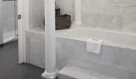 The Litchfield Inn Jacuzzi room