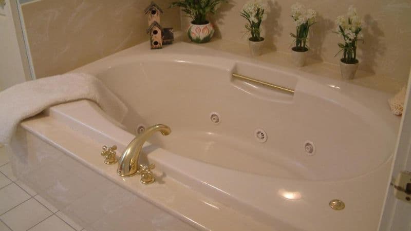 Truman Gillet House B & B Jacuzzi room