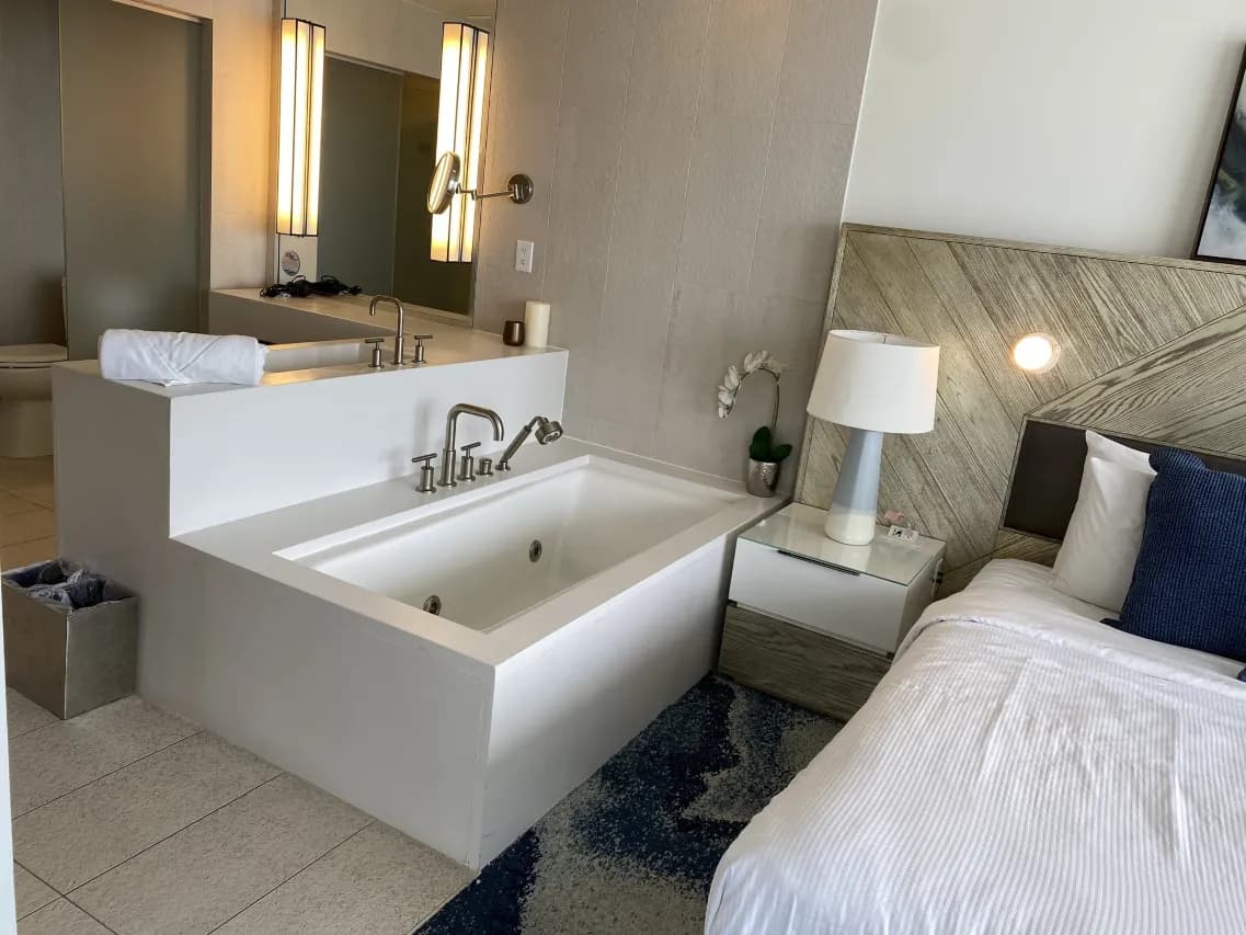 One Lux Stay at W Hotel hotel photo 2