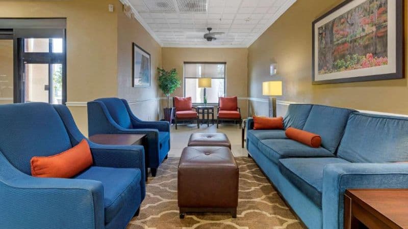 Comfort Suites Savannah North hotel photo 3