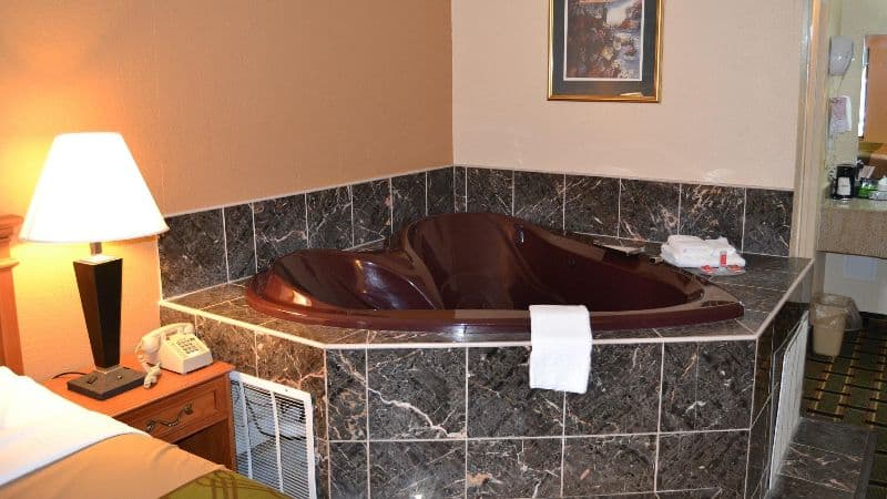 Econo Lodge Dalton hotel photo 2
