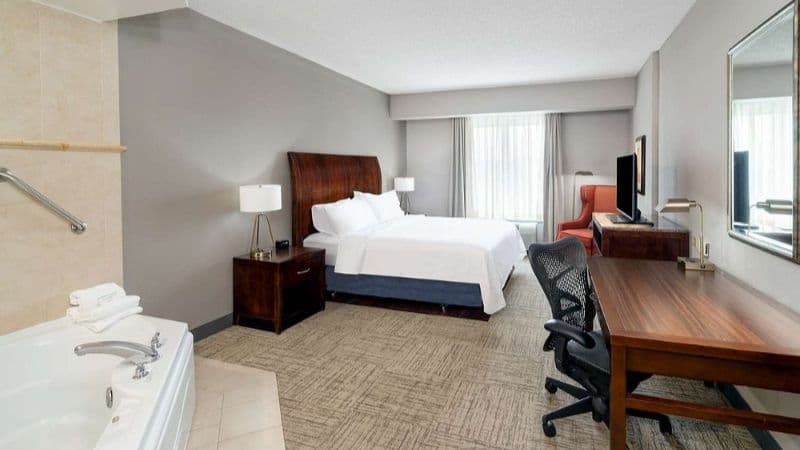 Hilton Garden Inn Augusta Jacuzzi room