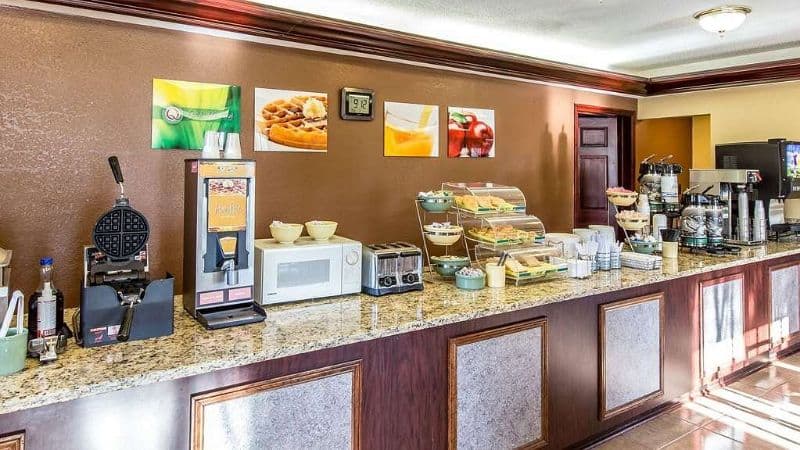 Quality Inn & Suites hotel photo 5