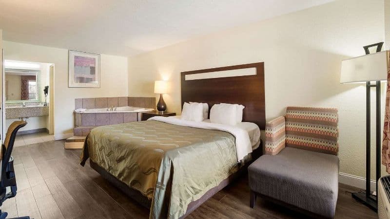 Quality Inn & Suites Statesboro hotel photo 2