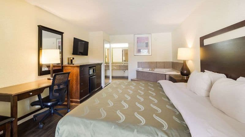 Quality Inn & Suites Statesboro hotel photo 3