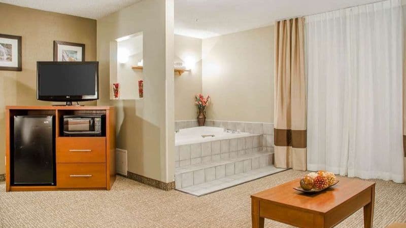 Comfort Inn Idaho Falls Jacuzzi room