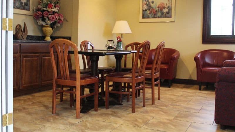 American Inn & Suites hotel photo 3