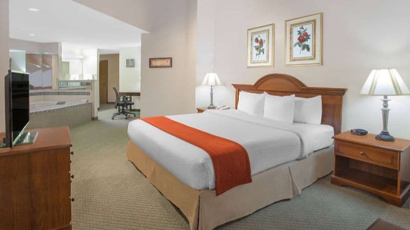 Baymont by Wyndham Freeport hotel photo 4
