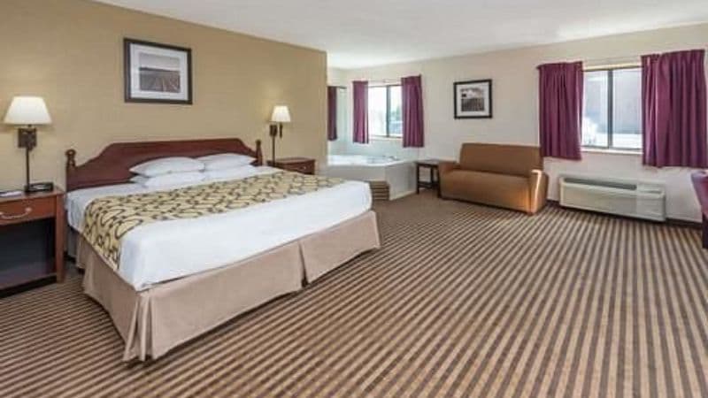Baymont by Wyndham Metropolis hotel photo 5