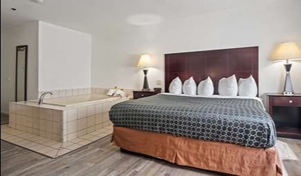 Best Western Plus Oakbrook Inn hotel photo 4