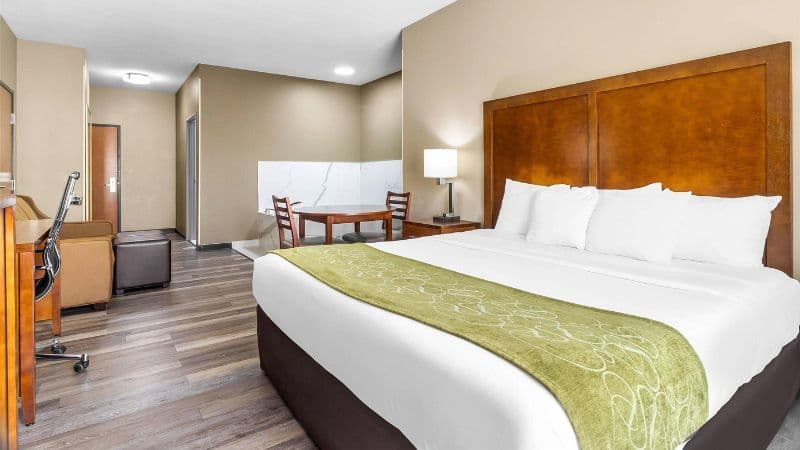 Comfort Suites hotel photo 2