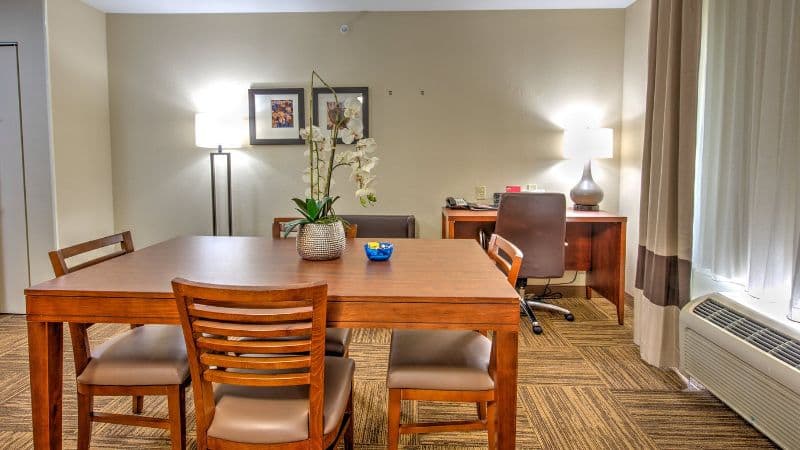 Comfort Suites Urbana Champaign, University Area hotel photo 5