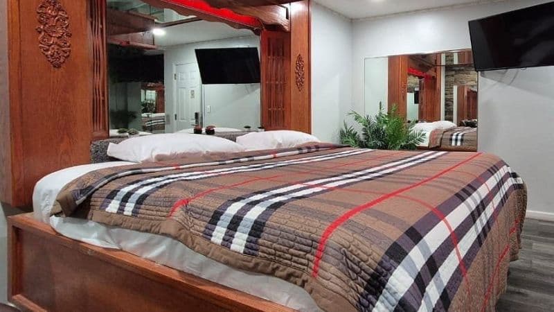Des Plaines Motel By Oyo O’Hare Airport Chicago Jacuzzi room