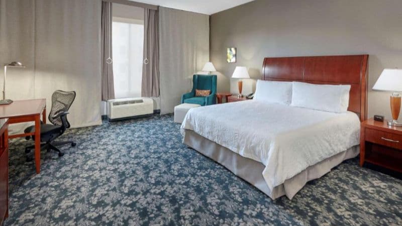 Hilton Garden Inn Naperville/Warrenville hotel photo 2
