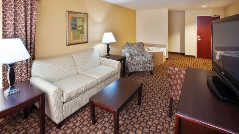 Holiday Inn Quincy, an IHG Hotel hotel photo 3