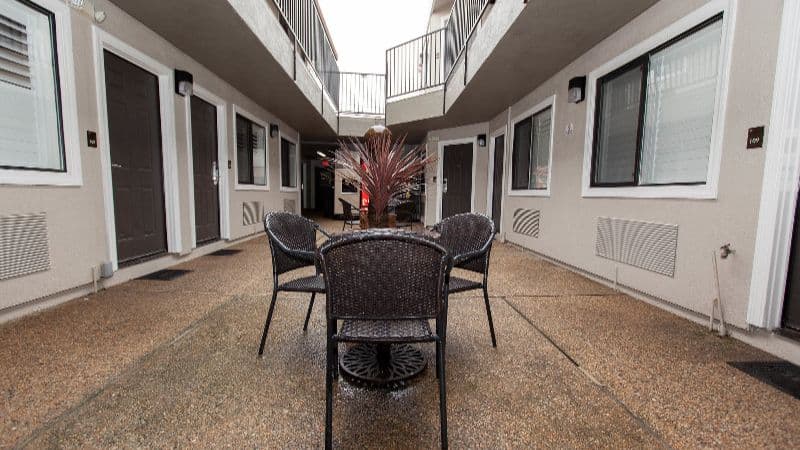 Midway Inn & Suites hotel photo 2