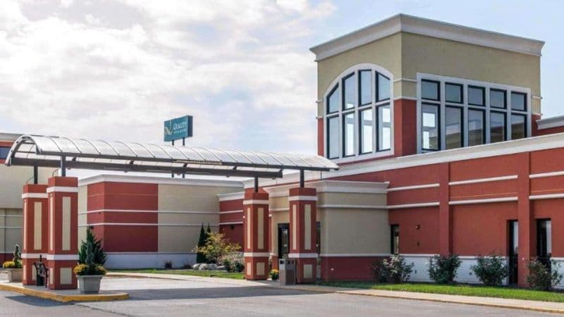 Quality Inn & Suites Mattoon hotel photo 5
