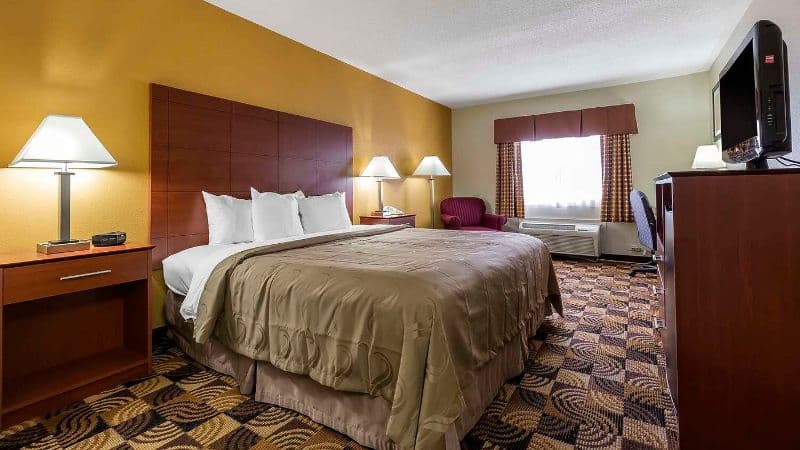 Quality Inn Sycamore – DeKalb hotel photo 4