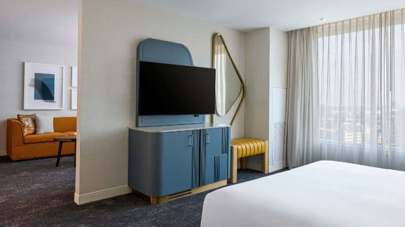 Renaissance Schaumburg Convention Center Hotel hotel photo 3