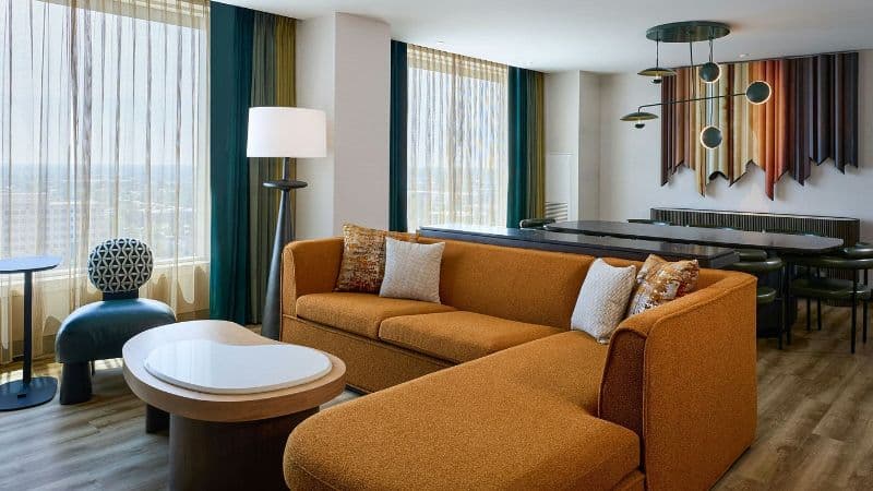 Renaissance Schaumburg Convention Center Hotel hotel photo 5