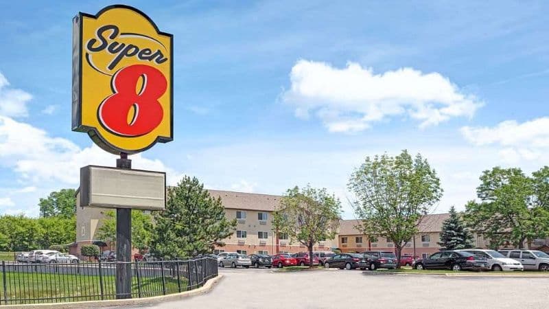 Super 8 by Wyndham Chicago O’Hare Airport hotel photo 3
