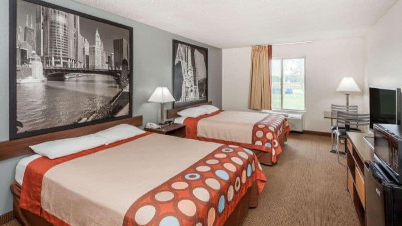 Super 8 by Wyndham Pekin / Peoria Area hotel photo 3