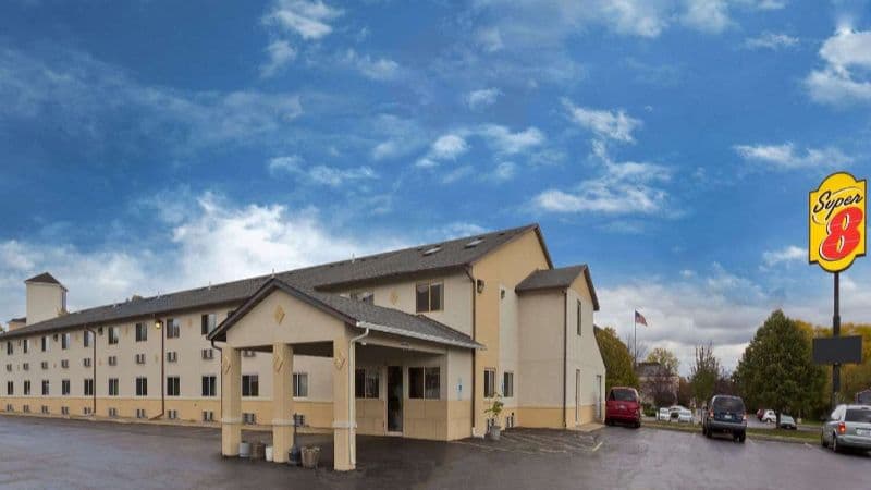 Super 8 by Wyndham Rockford hotel photo 5