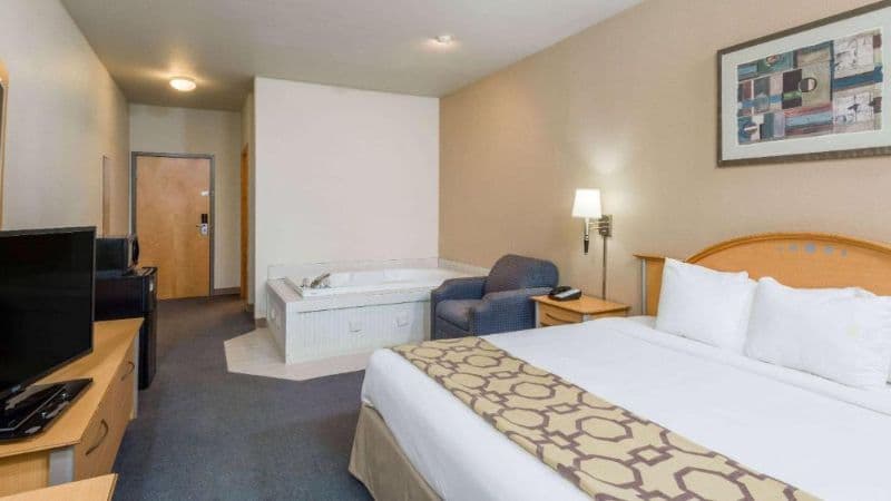 Baymont by Wyndham Noblesville hotel photo 3