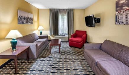 Clarion Inn & Suites Northwest hotel photo 3