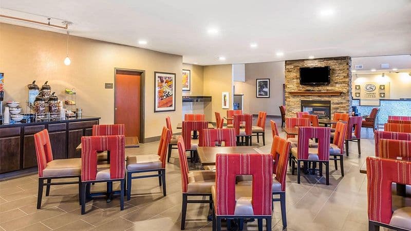 Comfort Suites North hotel photo 5
