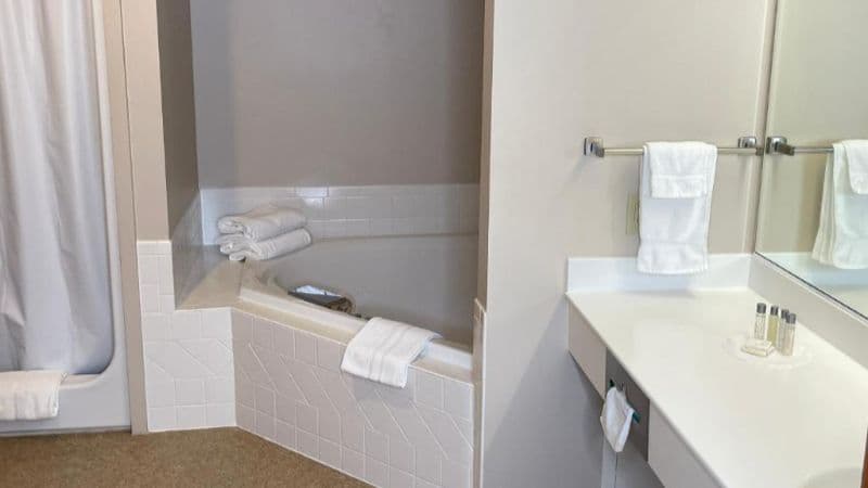 Farmstead Inn & Conference Center hotel photo 2