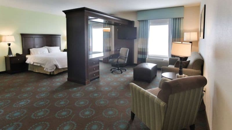 Hampton Inn & Suites Middlebury hotel photo 4