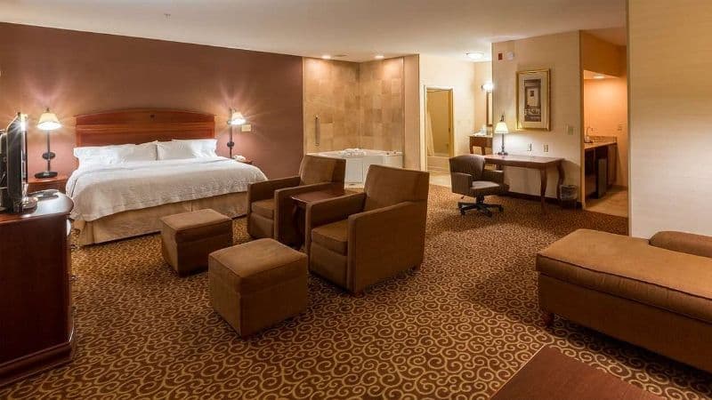 Hampton Inn Goshen hotel photo 2