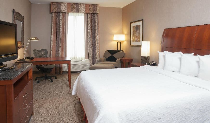Hilton Garden Inn Columbus Edinburgh Jacuzzi room