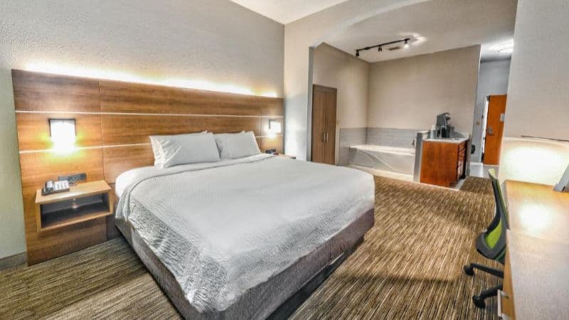 Holiday Inn Express Hotel & Suites Goshen hotel photo 3