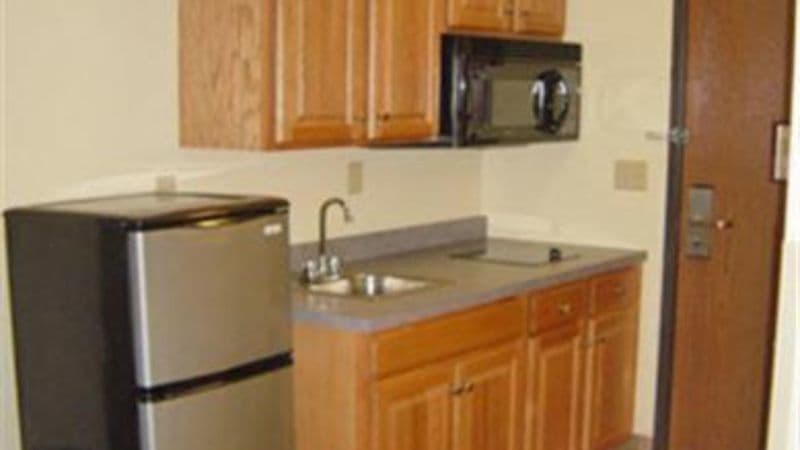 Hometown Inn & Suites hotel photo 3