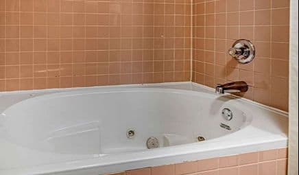 Quality Inn Bloomington Near University hotel photo 3
