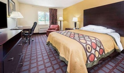 Super 8 by Wyndham Bloomington University Area hotel photo 2